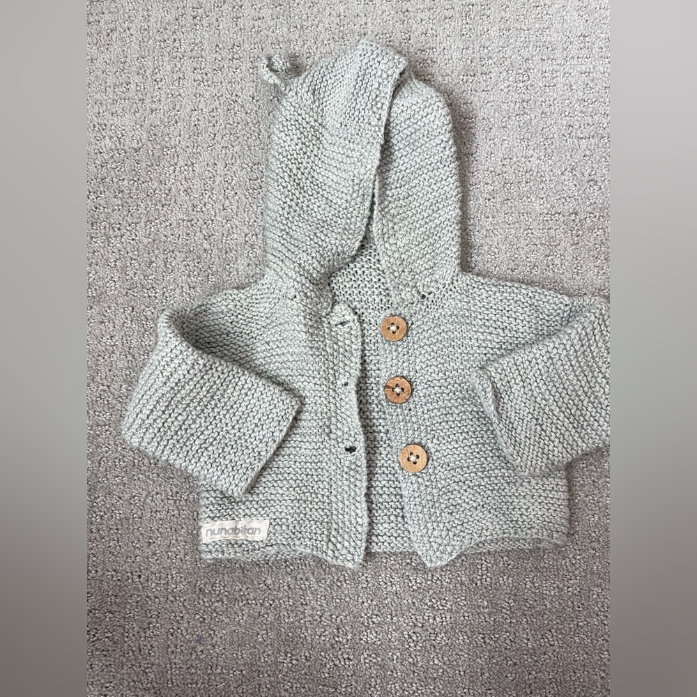 Knit sweater with hood